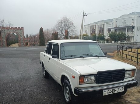 LADA (VAZ) 2107 2000