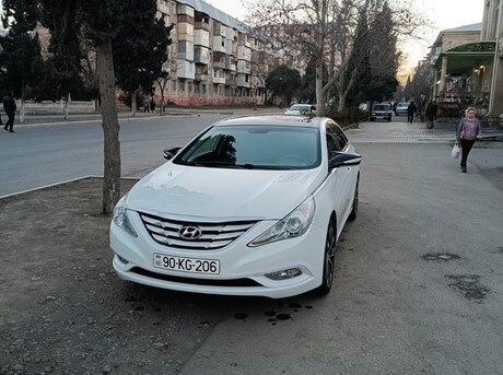 Hyundai Sonata 2010