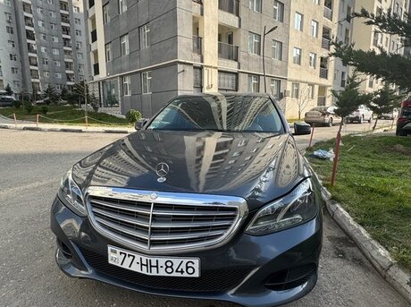 Mercedes E 220