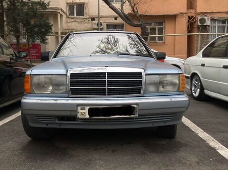 Mercedes 190 1990