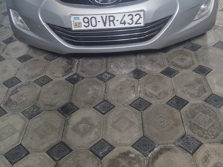 Hyundai Elantra 2012