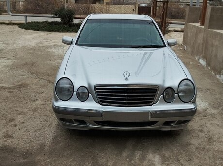 Mercedes E 240 2000