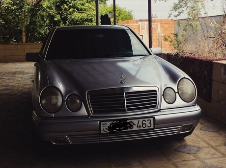 Mercedes E 220 d 1999