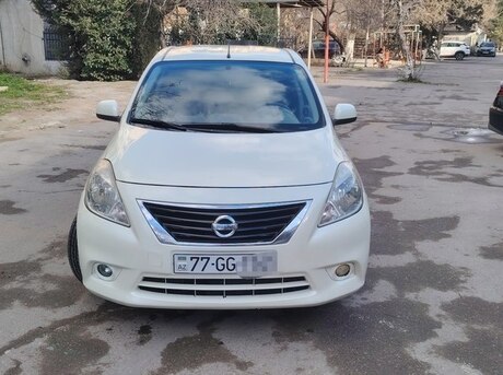Nissan Sunny 2014