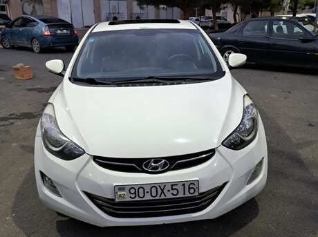 Hyundai Elantra 2012