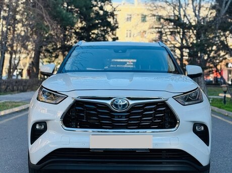 Toyota Highlander 2021