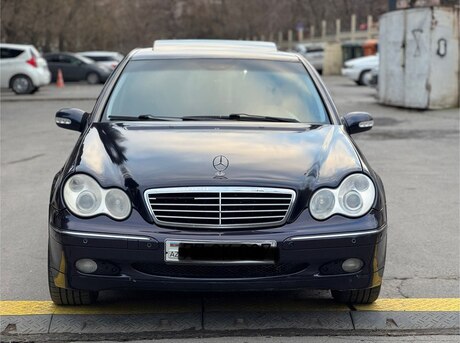 Mercedes C 200