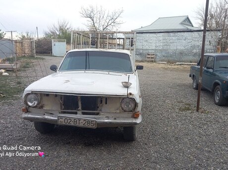 GAZ 24-10 1986