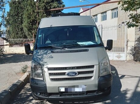 Ford Transit 2012