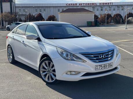 Hyundai Sonata 2010