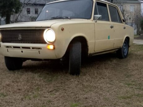 LADA (VAZ) 21011 1986