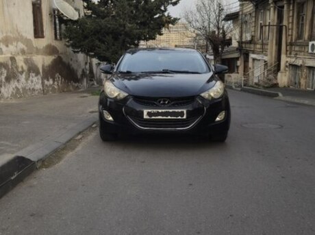 Hyundai Elantra 2011