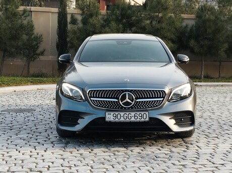 Mercedes E 300