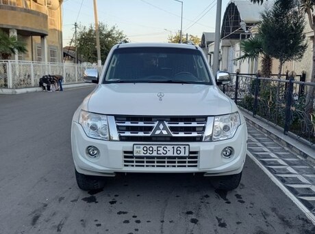 Mitsubishi Pajero 2013