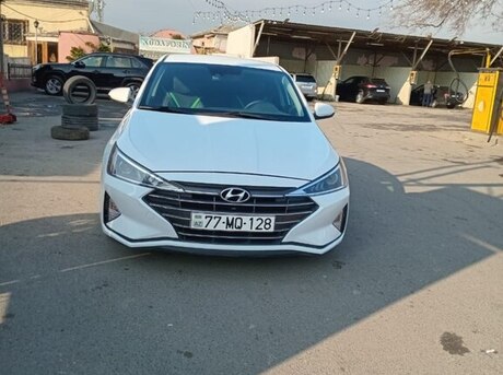 Hyundai Elantra 2019