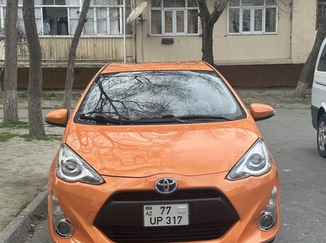 Toyota Prius C 2015