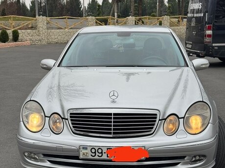 Mercedes E 240 2002