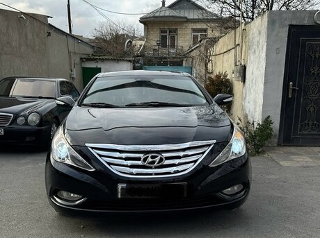 Hyundai Sonata 2010