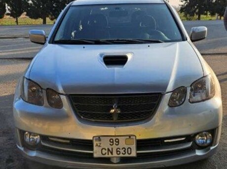 Mitsubishi Airtrek 2004