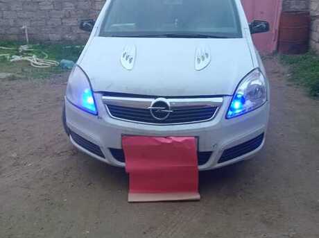 Opel Zafira 2005