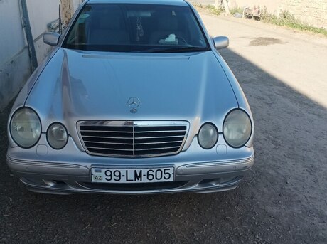 Mercedes E 240 1999