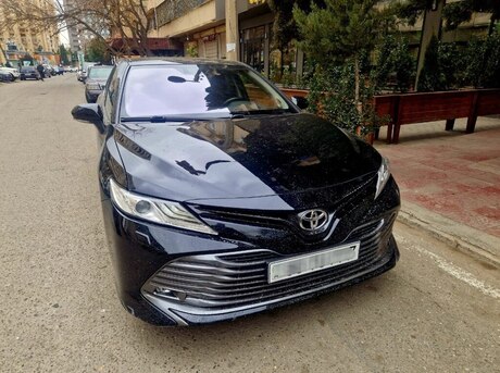 Toyota Camry 2019