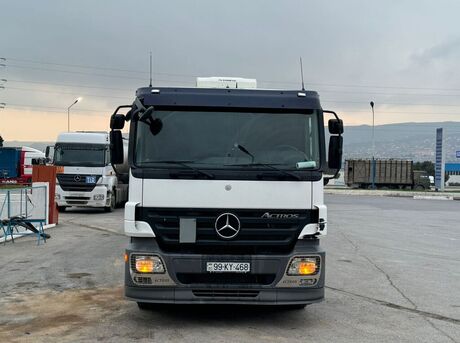 Mercedes Actros 1846