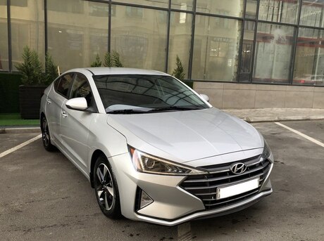 Hyundai Elantra 2019