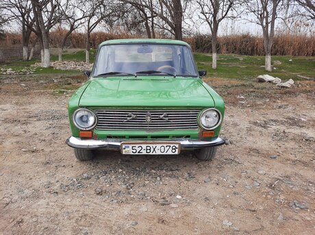 LADA (VAZ) 21011 1983