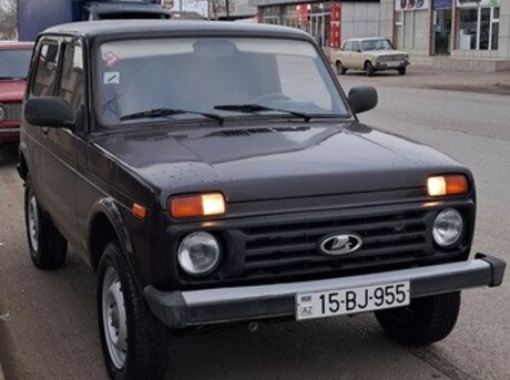LADA (VAZ) Niva 2009