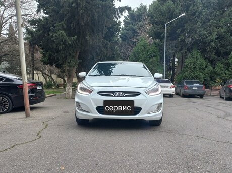 Hyundai Accent 2013