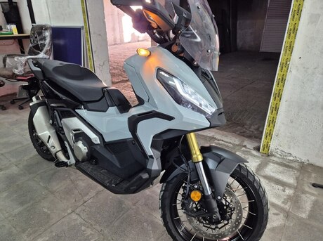 Honda X-ADV 750