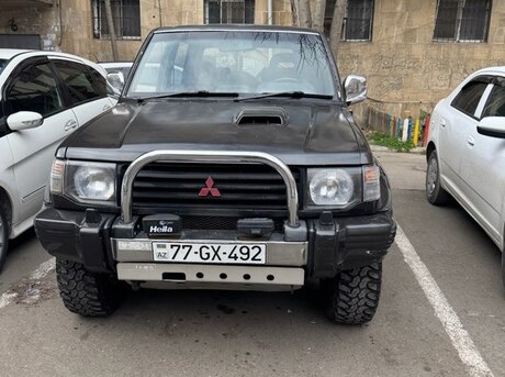 Mitsubishi Pajero 1993