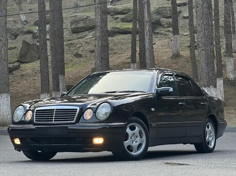 Mercedes E 280 2000