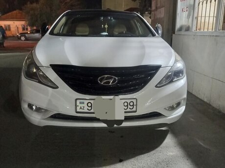 Hyundai Sonata 2010