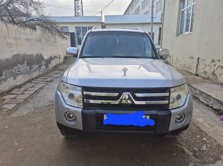 Mitsubishi Pajero 2008