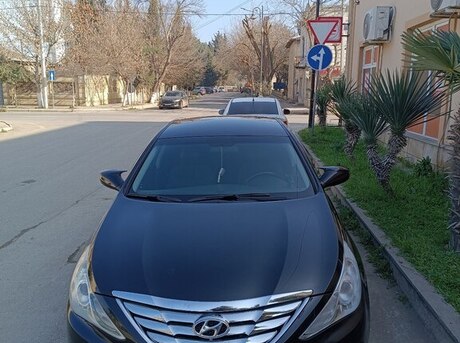 Hyundai Sonata 2011