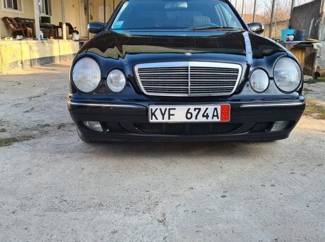 Mercedes E 260 2001