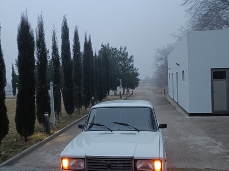 LADA (VAZ) 2107 2011