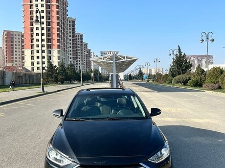 Hyundai Elantra 2016