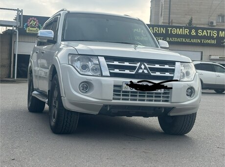 Mitsubishi Pajero 2013