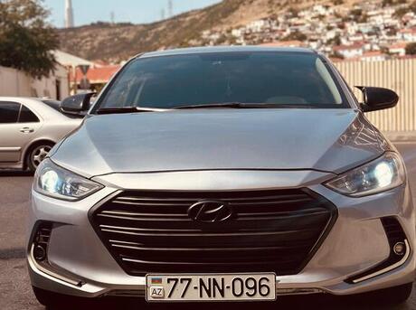 Hyundai Elantra 2016