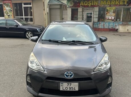Toyota Aqua 2014