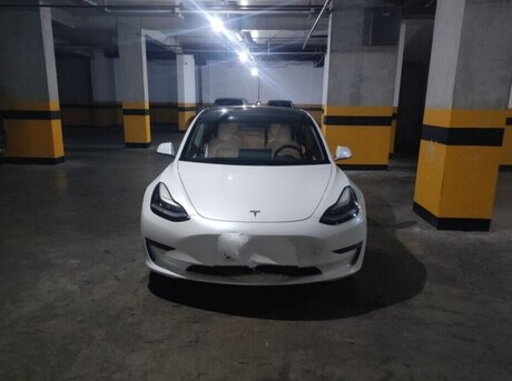 Tesla Model 3 2023