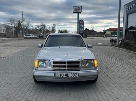 Mercedes E 220 1993