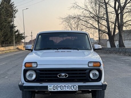 LADA (VAZ) Niva 2008