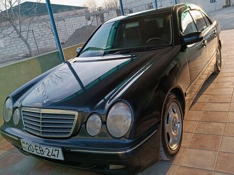 Mercedes E 280 4MATIC 2000