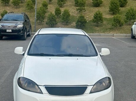 Daewoo Gentra 2014