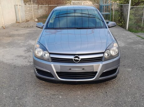 Opel Astra 2004