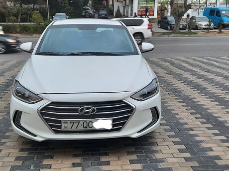 Hyundai Elantra 2018